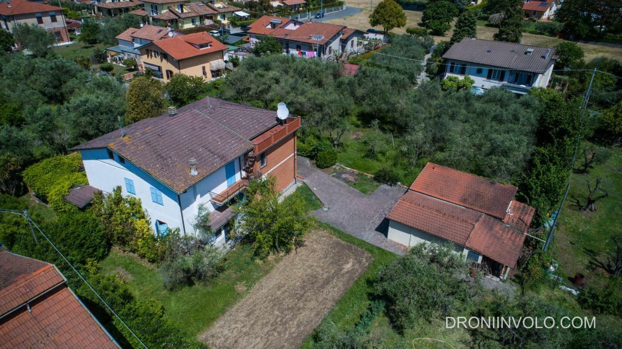 Casa Degli Zii Appartamento Letizia Luni Exterior photo